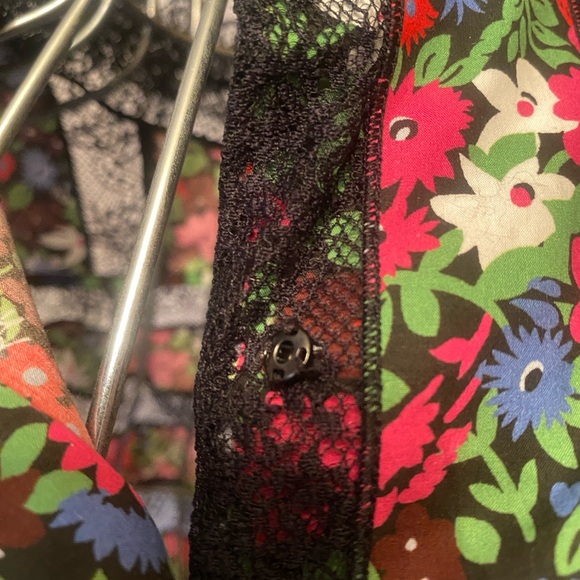 Marc Jacobs Victorian Blouse, Size 8 - Picture 6 of 7